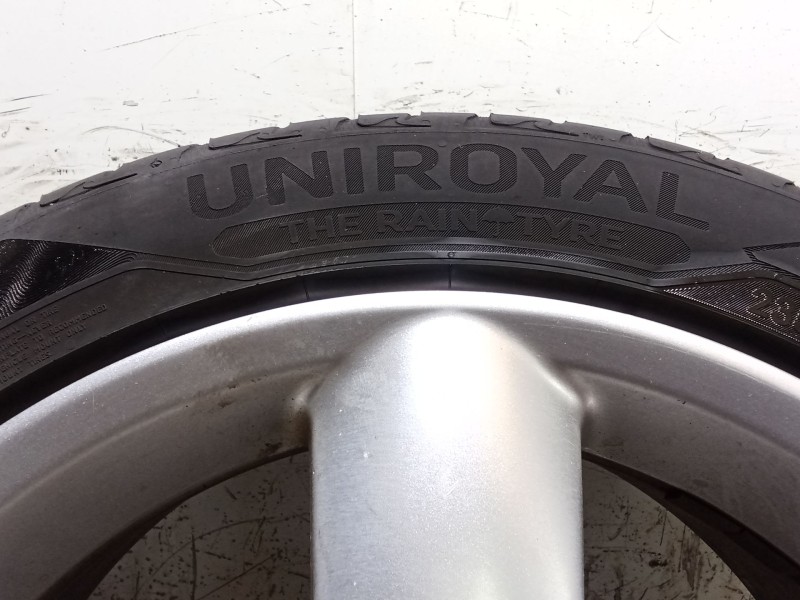 Recambio de juego llantas para peugeot 407 coupé (6c_) 2.2 16v referencia OEM IAM 235/45 R18 98Y  VER FOTOS