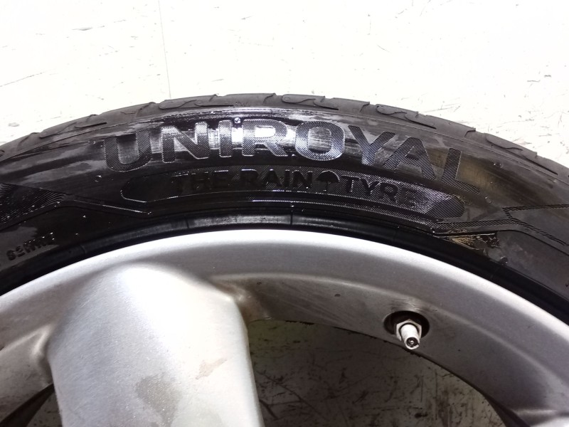 Recambio de juego llantas para peugeot 407 coupé (6c_) 2.2 16v referencia OEM IAM 235/45 R18 98Y  VER FOTOS