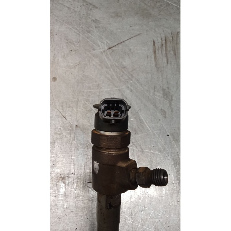 Recambio de inyector para peugeot partner furgoneta/monovolumen 1.6 hdi / bluehdi 75 referencia OEM IAM 0445110340 870692 BOSCH