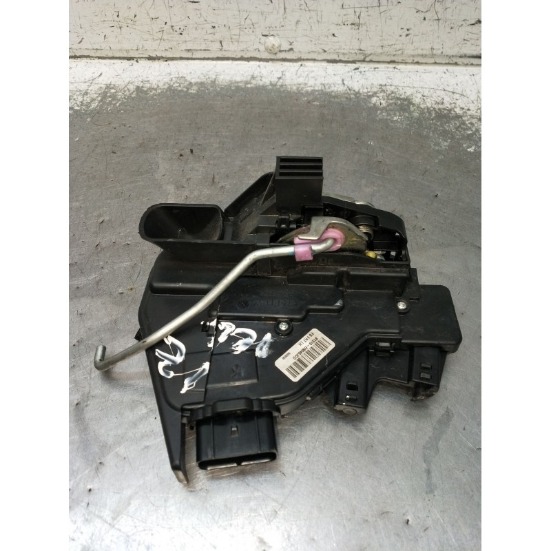 Recambio de motor cierre centralizado delantero izquierdo para kia stonic (yb) 1.0 t-gdi referencia OEM IAM 81310H8040JDD 5P 201