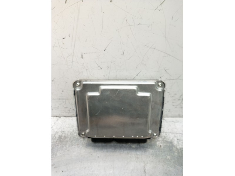 Recambio de centralita motor uce para audi a4 b6 (8e2) 2.5 tdi quattro referencia OEM IAM 0281011387 8E0907401J EDC15UM 2001