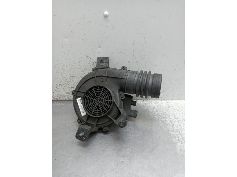 Recambio de motor calefaccion para smart fortwo coupe electric drive / eq pull&bear (453.391) referencia OEM IAM 1249119X 301003
