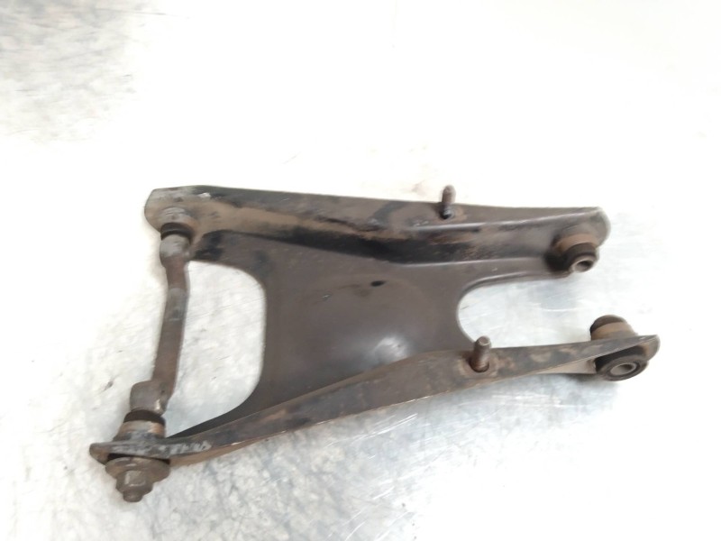 Recambio de brazo suspension superior trasero derecho para seat ibiza friend referencia OEM IAM    Recambio de brazo suspension superior trasero derecho para seat ibiza friend referencia OEM IAM