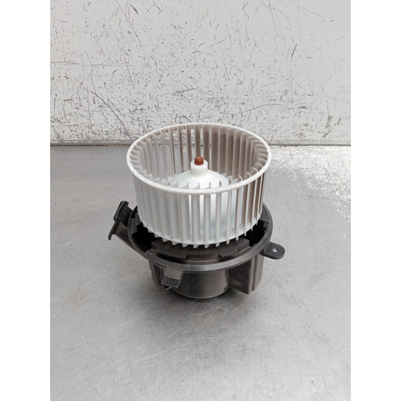 Recambio de motor calefaccion para smart fortwo coupe electric drive / eq pull&bear (453.391) referencia OEM IAM EE795002  2018