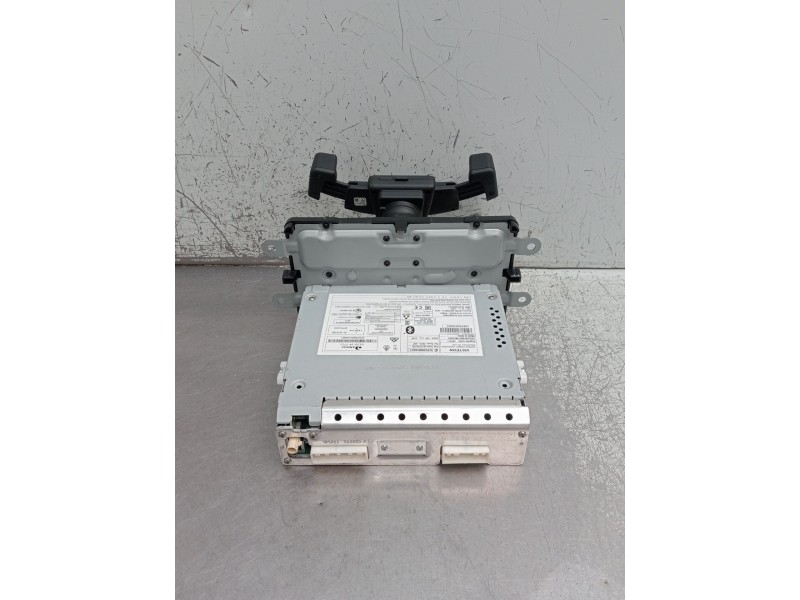 Recambio de sistema audio / radio cd para smart fortwo coupe electric drive / eq pull&bear (453.391) referencia OEM IAM 01501477