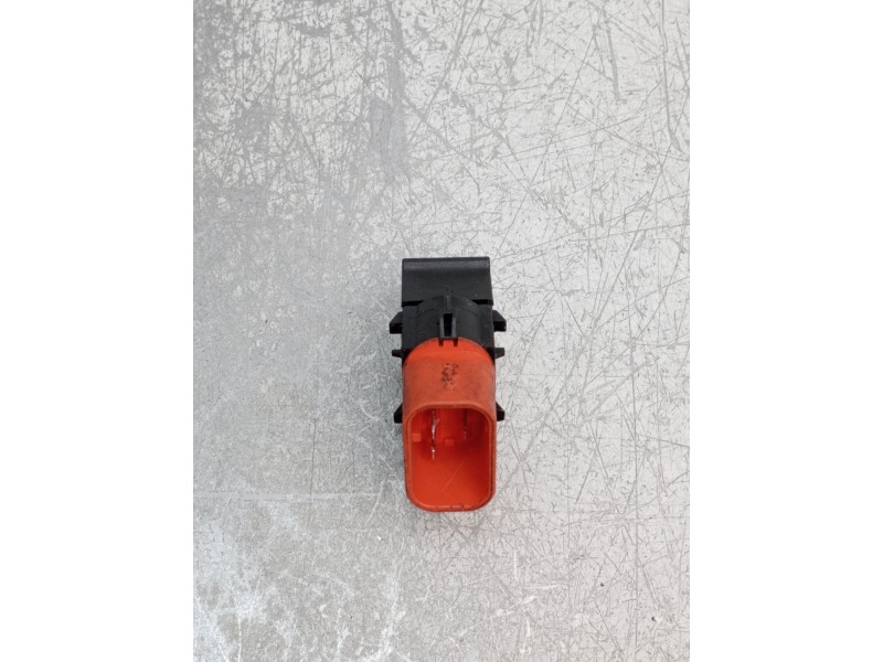 Recambio de mando elevalunas delantero derecho para ford c-max 1.0 ecoboost cat referencia OEM IAM BM5T14529BA 10022903 2010