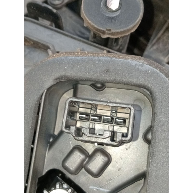 Recambio de piloto trasero derecho para ford c-max 1.0 ecoboost cat referencia OEM IAM AM5113404BF 89502670 2010