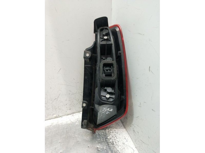 Recambio de piloto trasero izquierdo para fiat grande punto (199_) 1.2 referencia OEM IAM   2005