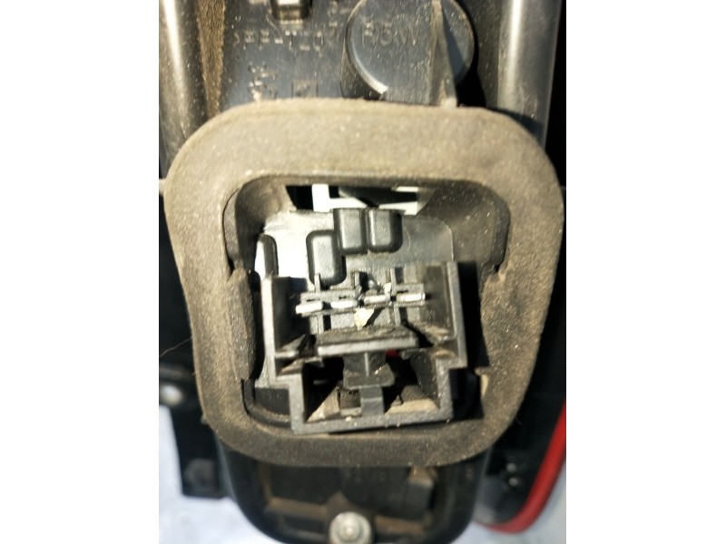 Recambio de piloto trasero izquierdo para fiat grande punto (199_) 1.2 referencia OEM IAM   2005