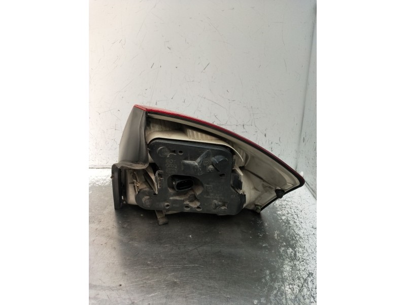 Recambio de piloto trasero izquierdo para audi a4 b6 (8e2) 2.5 tdi quattro referencia OEM IAM   2001