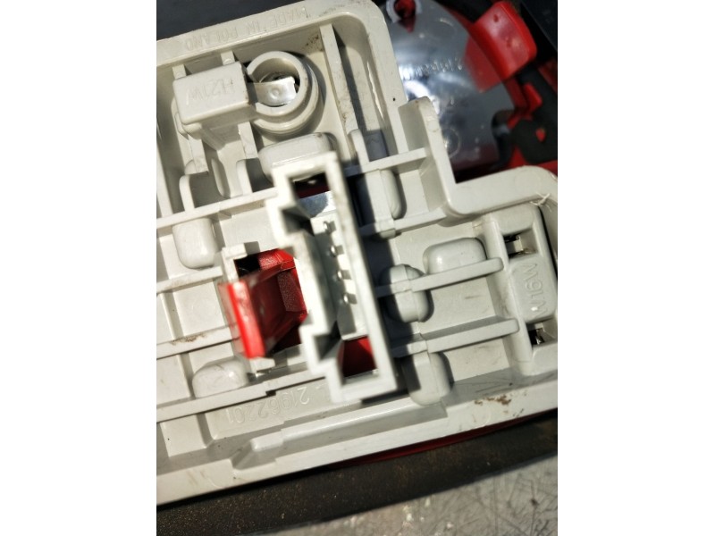 Recambio de piloto trasero derecho interior para audi a4 avant (8k5) (2008) básico referencia OEM IAM   2008