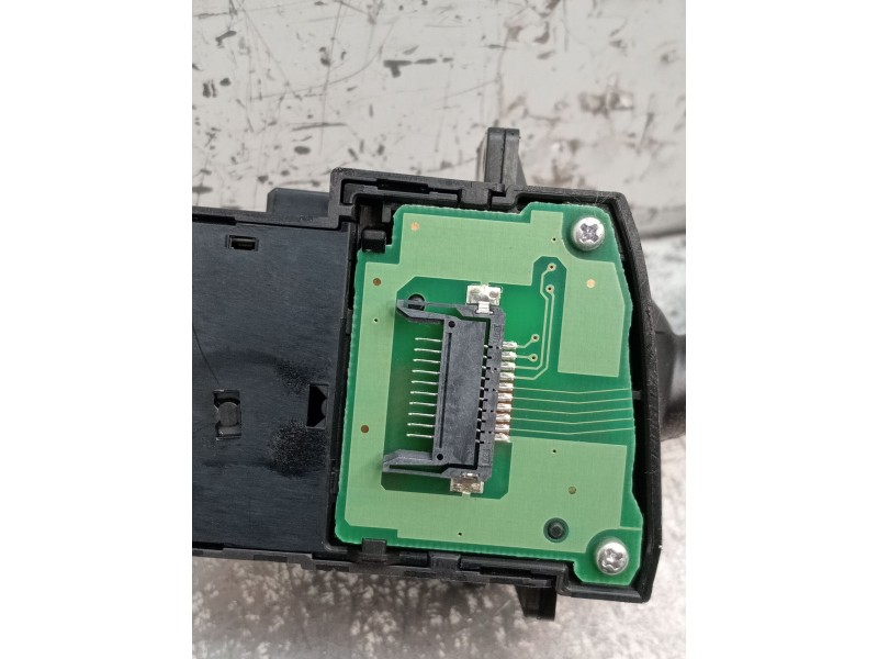 Recambio de mando luces para ford c-max 1.0 ecoboost cat referencia OEM IAM AV6T13335AD  2010