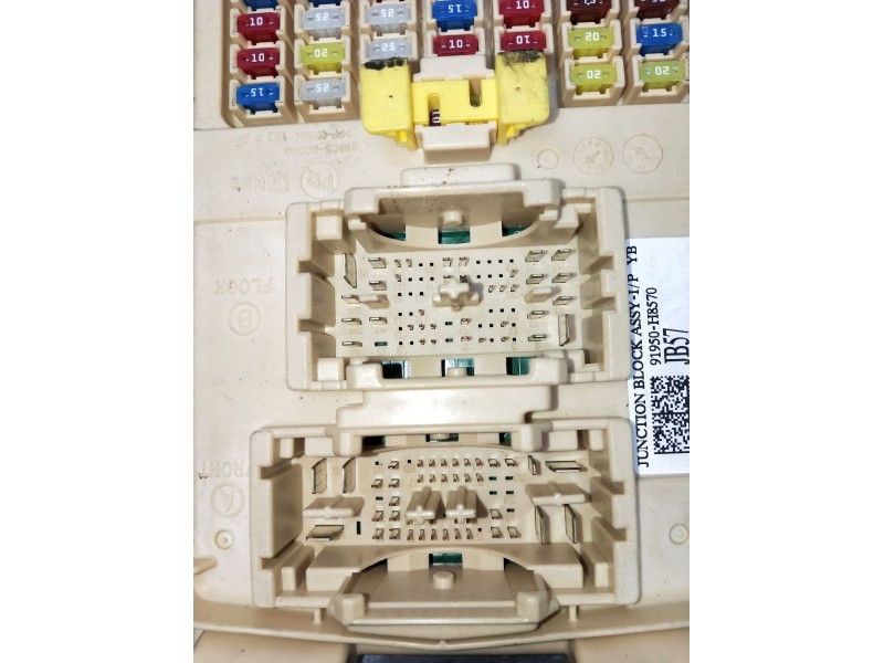 Recambio de caja reles / fusibles para kia stonic (yb) 1.0 t-gdi referencia OEM IAM 91950H8570  2017