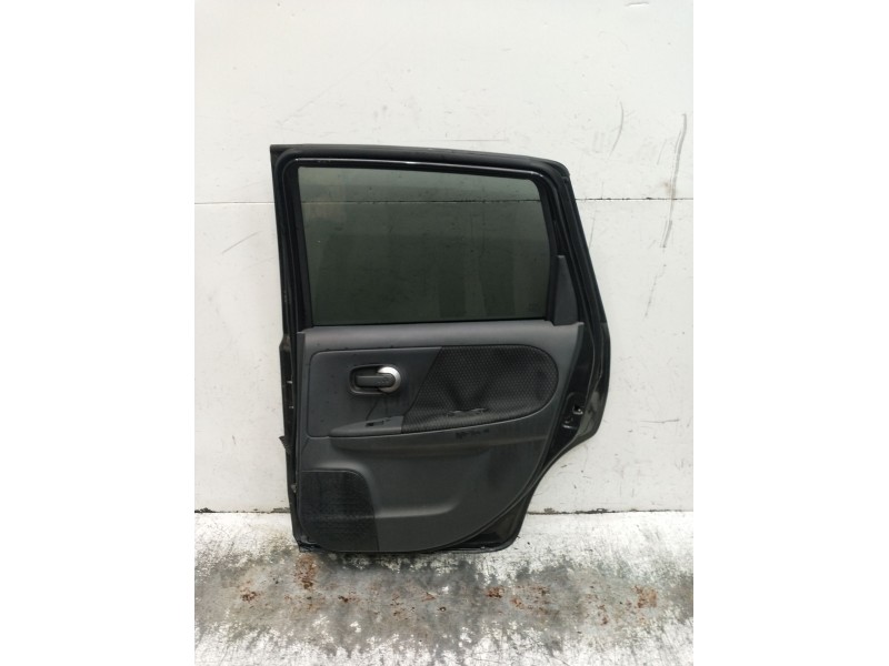 Recambio de puerta trasera derecha para nissan note (e11, ne11) 1.5 dci referencia OEM IAM  5P 2006