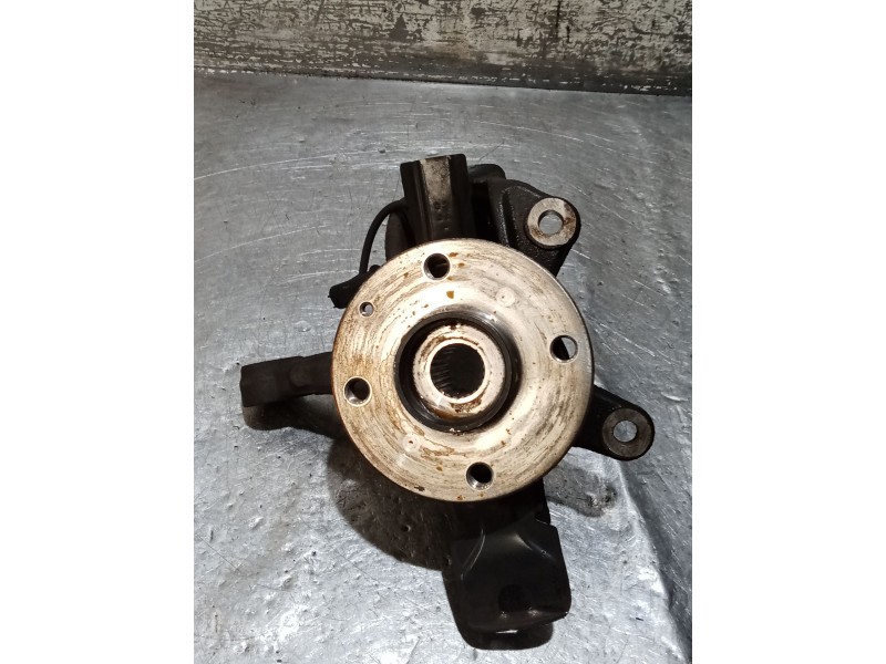 Recambio de mangueta delantera derecha para toyota aygo (_b4_) 1.0 (kgb40) referencia OEM IAM   14