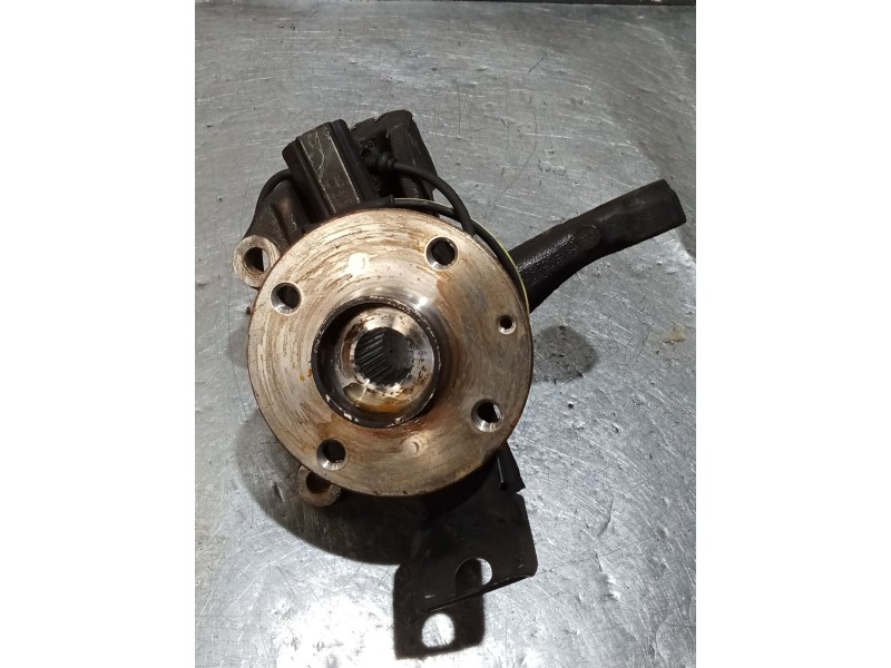 Recambio de mangueta delantera izquierda para toyota aygo (_b4_) 1.0 (kgb40) referencia OEM IAM   14