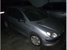 peugeot 206 berlina del año 2001
