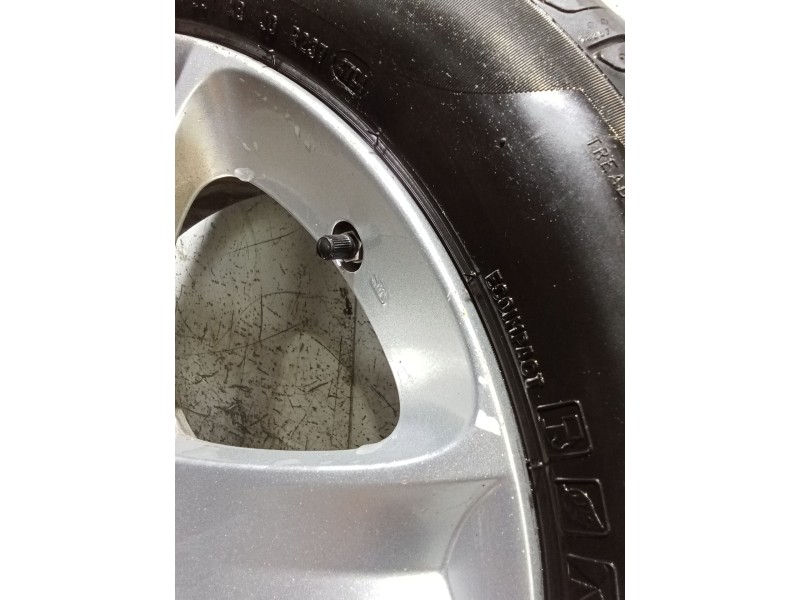Recambio de juego llantas para peugeot 407 sr confort referencia OEM IAM 215/55 R17 94W  VER FOTOS