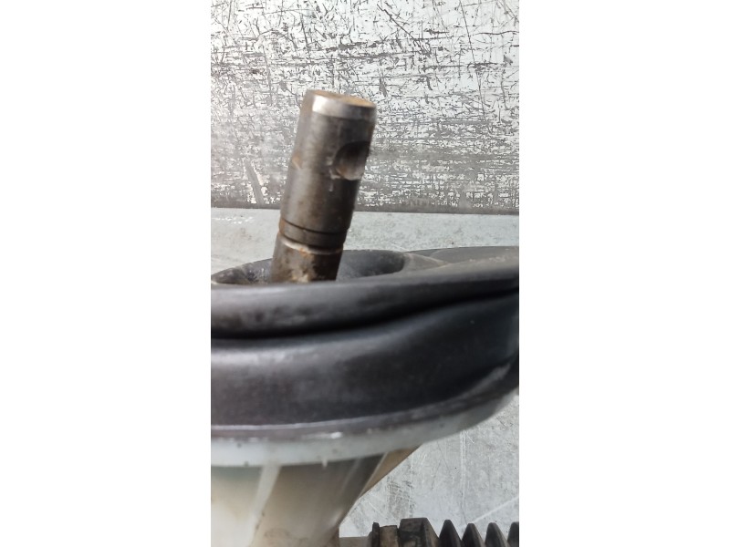 Recambio de cremallera direccion para ford fiesta vi (cb1, ccn) 1.5 tdci referencia OEM IAM 8V513200CK  12