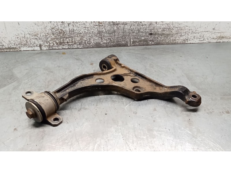 Recambio de brazo suspension inferior delantero izquierdo para citroën jumper ii furgoneta (244) 2.0 hdi referencia OEM IAM 1331