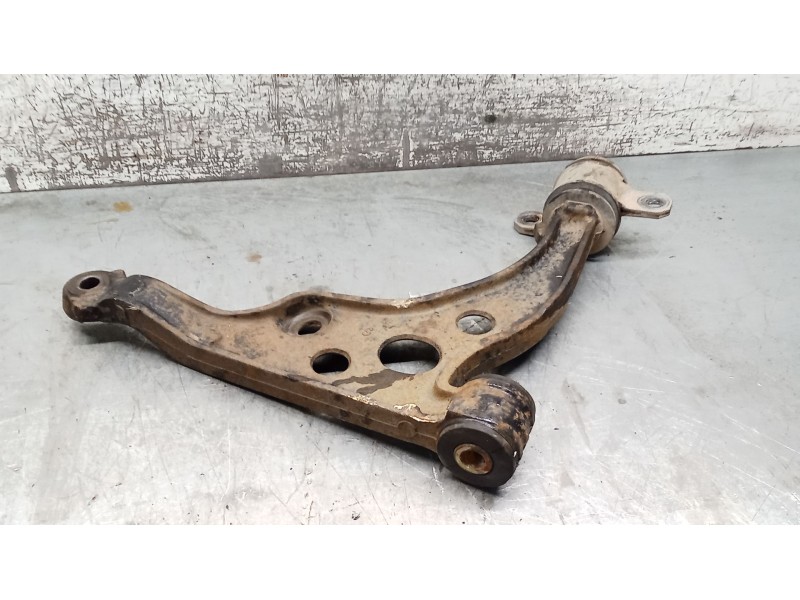 Recambio de brazo suspension inferior delantero izquierdo para citroën jumper ii furgoneta (244) 2.0 hdi referencia OEM IAM 1331