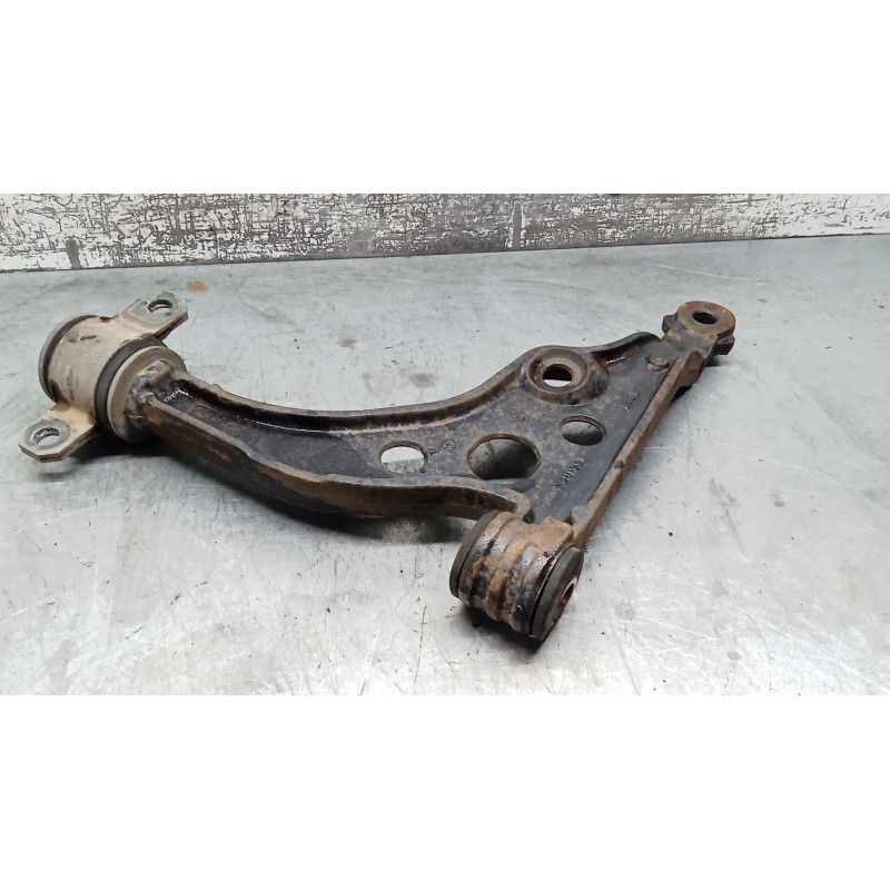 Recambio de brazo suspension inferior delantero izquierdo para citroën jumper ii furgoneta (244) 2.0 hdi referencia OEM IAM 1331