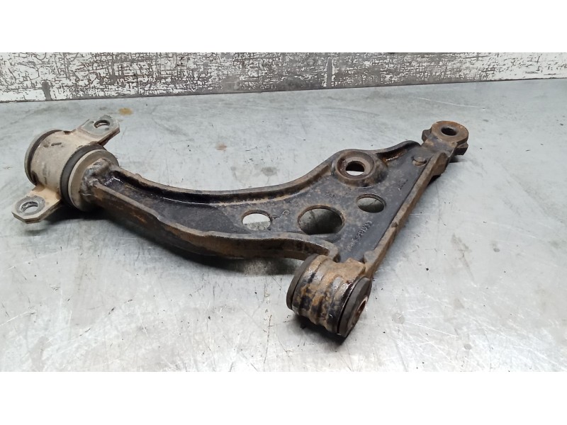 Recambio de brazo suspension inferior delantero izquierdo para citroën jumper ii furgoneta (244) 2.0 hdi referencia OEM IAM 1331