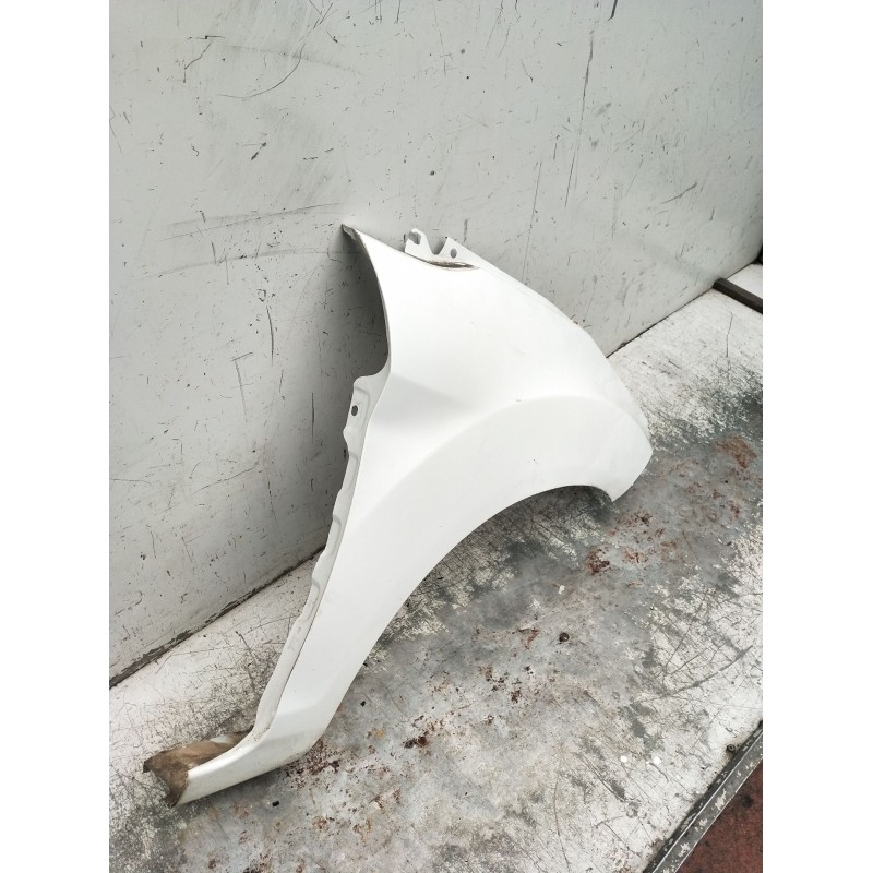 Recambio de aleta delantera derecha para ford fiesta vi (cb1, ccn) 1.5 tdci referencia OEM IAM   2012