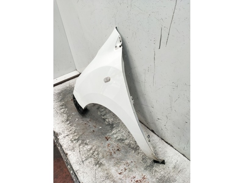 Recambio de aleta delantera izquierda para dacia dokker monospace (ke_) 1.5 dci (keaj, keah) referencia OEM IAM   2012