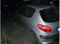 peugeot 206 berlina del año 2001 2