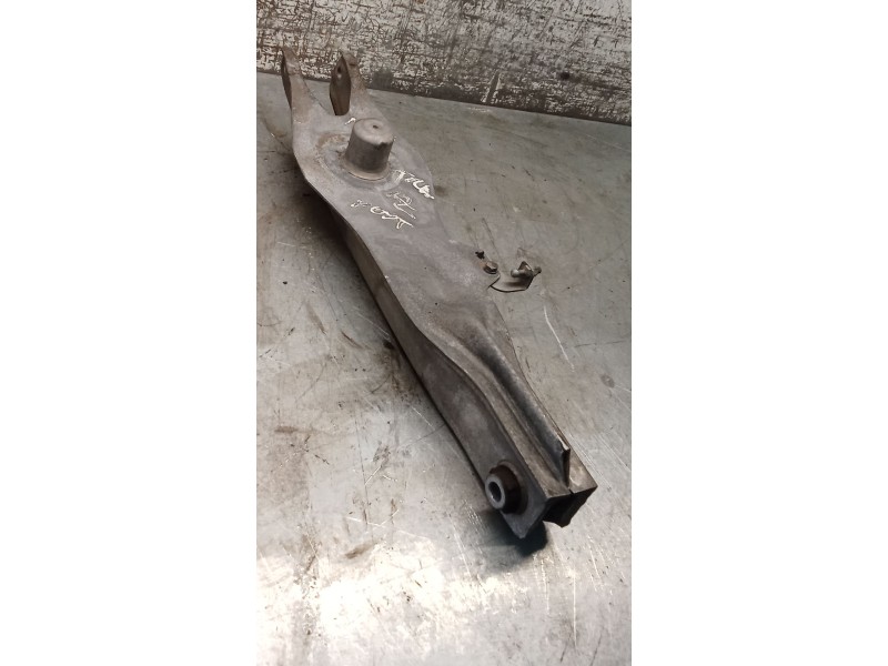 Recambio de brazo suspension inferior trasero izquierdo para saab 9-3 cabrio 2.0 cat referencia OEM IAM  POSTERIOR 02