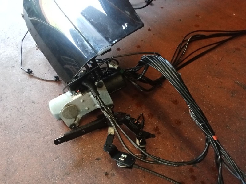 Recambio de techo para saab 9-3 cabrio 2.0 cat referencia OEM IAM   CAPOTA