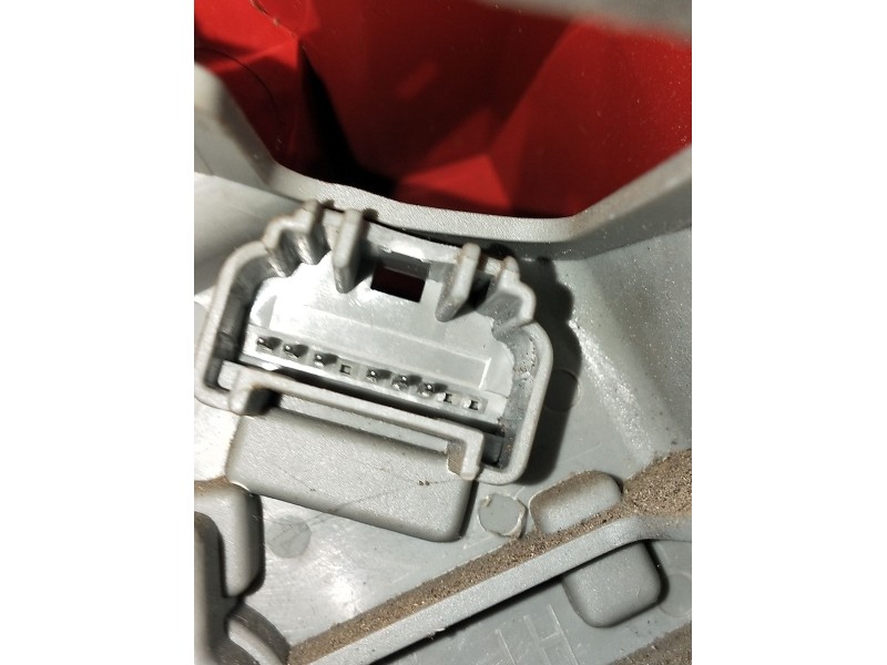Recambio de piloto trasero izquierdo para toyota auris (_e15_) 1.4 d-4d (nde150_) referencia OEM IAM   2006