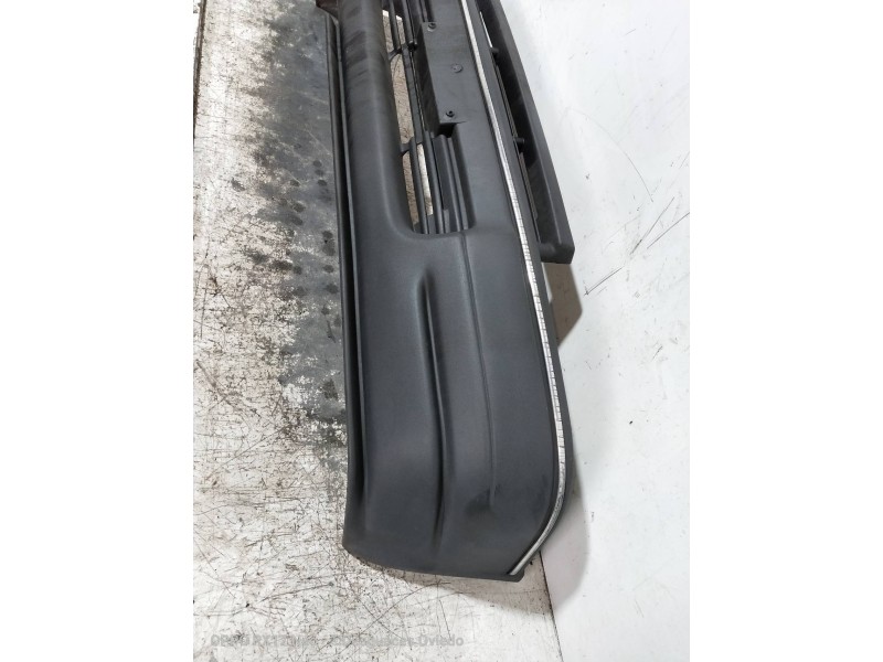 Recambio de paragolpes delantero para ford escort berlina cl referencia OEM IAM   