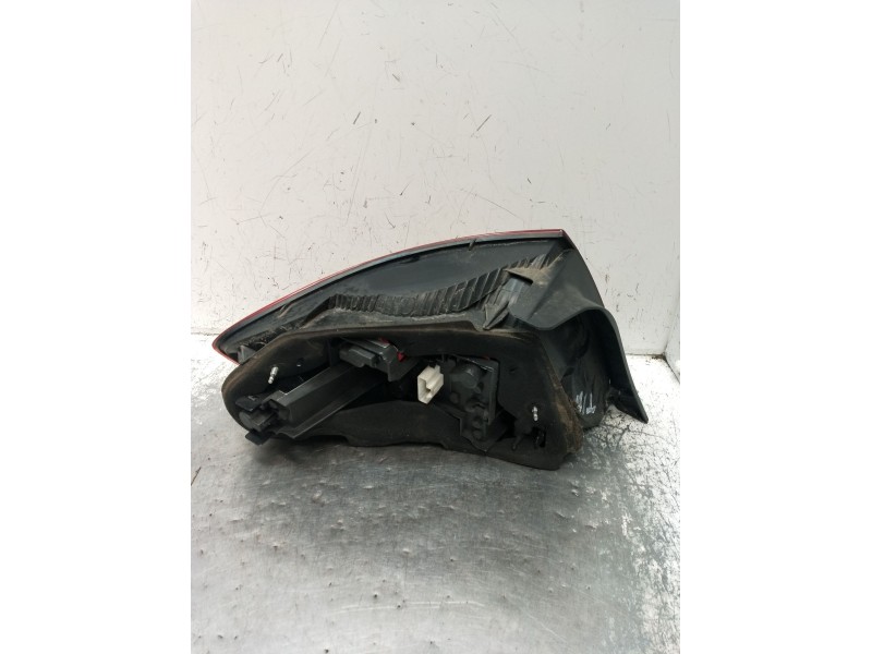 Recambio de piloto trasero derecho para peugeot 407 (6d_) 1.8 (6d6fzb) referencia OEM IAM   2004