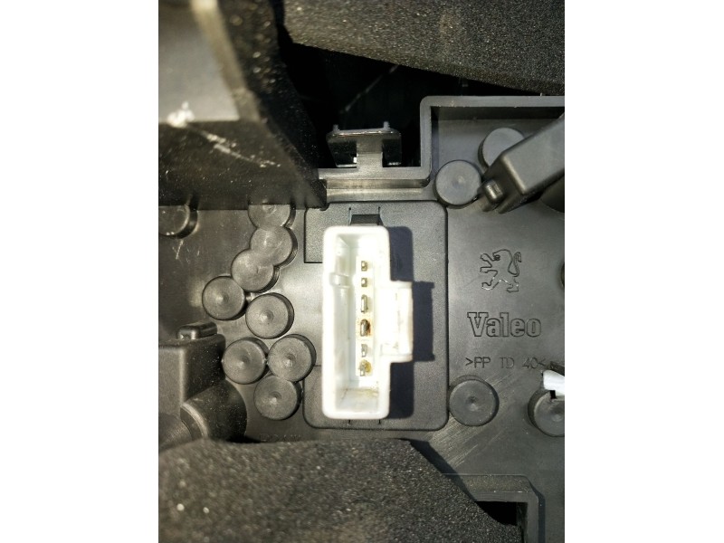 Recambio de piloto trasero derecho para peugeot 407 (6d_) 1.8 (6d6fzb) referencia OEM IAM   2004