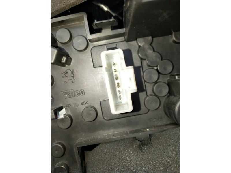 Recambio de piloto trasero izquierdo para peugeot 407 (6d_) 1.8 (6d6fzb) referencia OEM IAM  VER FOTOS 2004