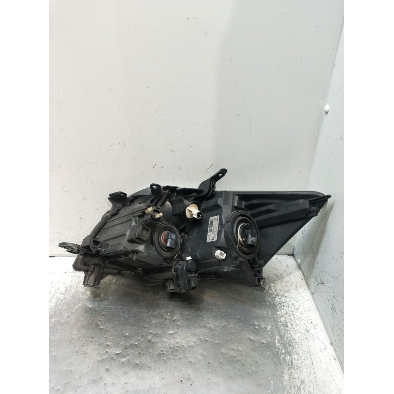 Recambio de faro derecho para toyota auris (_e15_) 1.4 d-4d (nde150_) referencia OEM IAM 8111002470 89901943 89901357 2006