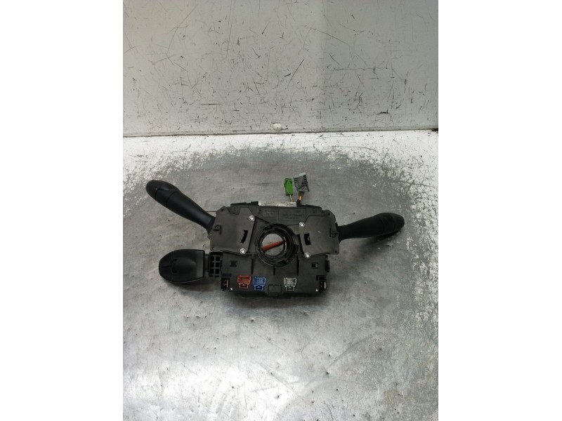 Recambio de mando luces para peugeot 407 (6d_) 1.8 (6d6fzb) referencia OEM IAM 96473051XT 1843309 2004