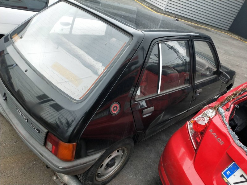 peugeot 205 berlina del año 1988 peugeot 205 berlina del año 1988
