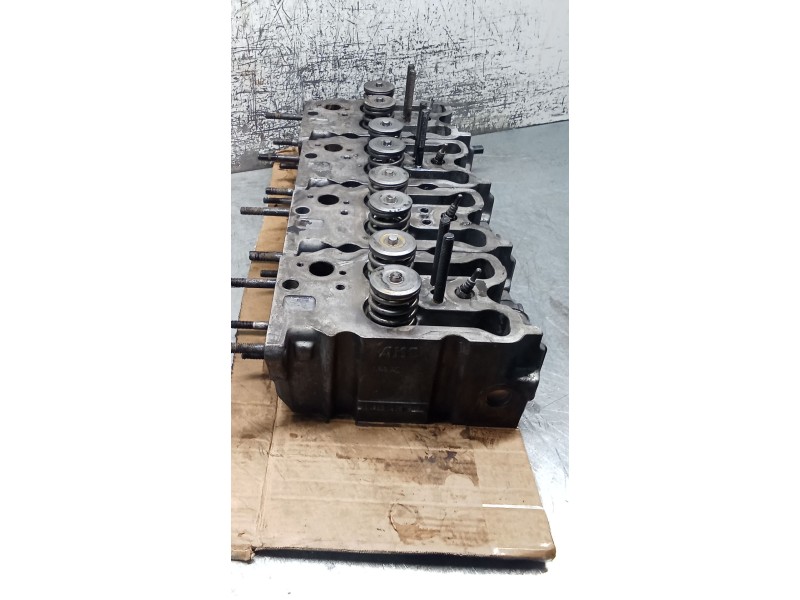 Recambio de culata para jeep gr.cherokee (wj/wg) 3.1 td cat referencia OEM IAM  VM73B 99