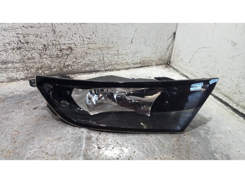 Recambio de piloto delantero izquierdo para skoda fabia 1.0 tsi referencia OEM IAM 6V0941699A 90138612 