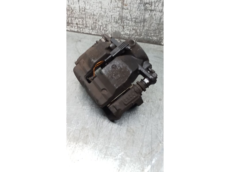 Recambio de pinza freno delantera derecha para mercedes-benz clase b sports tourer (w245) b 200 cdi (245.208) referencia OEM IAM