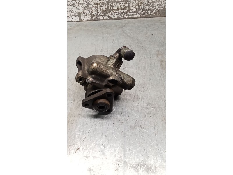 Recambio de bomba direccion para jeep gr.cherokee (wj/wg) 3.1 td cat referencia OEM IAM 52088582AB 26076557 99