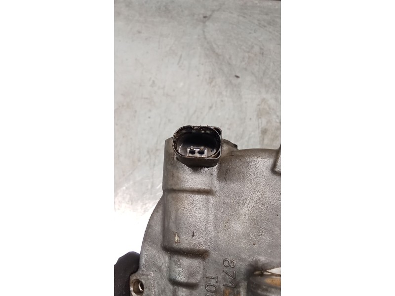 Recambio de compresor aire acondicionado para volkswagen crafter caja/chasis (sz_) 2.0 tdi referencia OEM IAM 5Q0816803K  