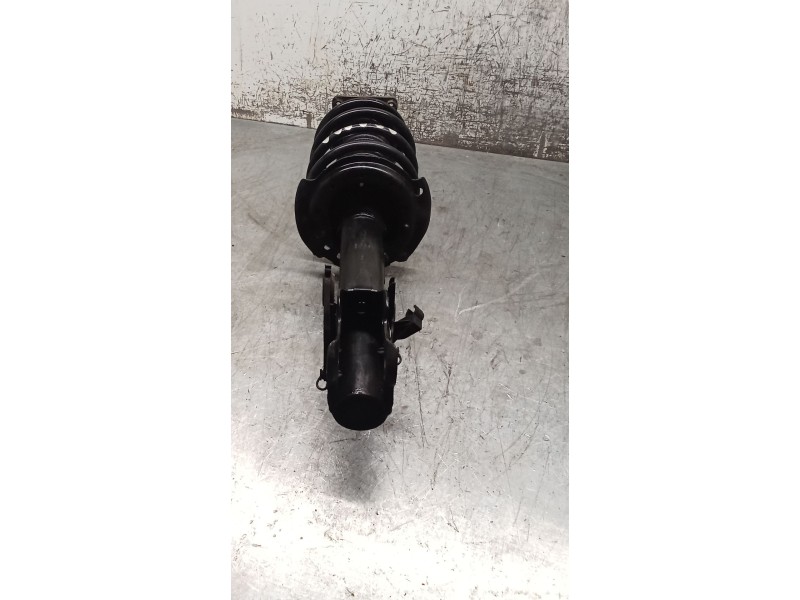 Recambio de amortiguador delantero izquierdo para mercedes-benz clase b sports tourer (w245) b 200 cdi (245.208) referencia OEM 