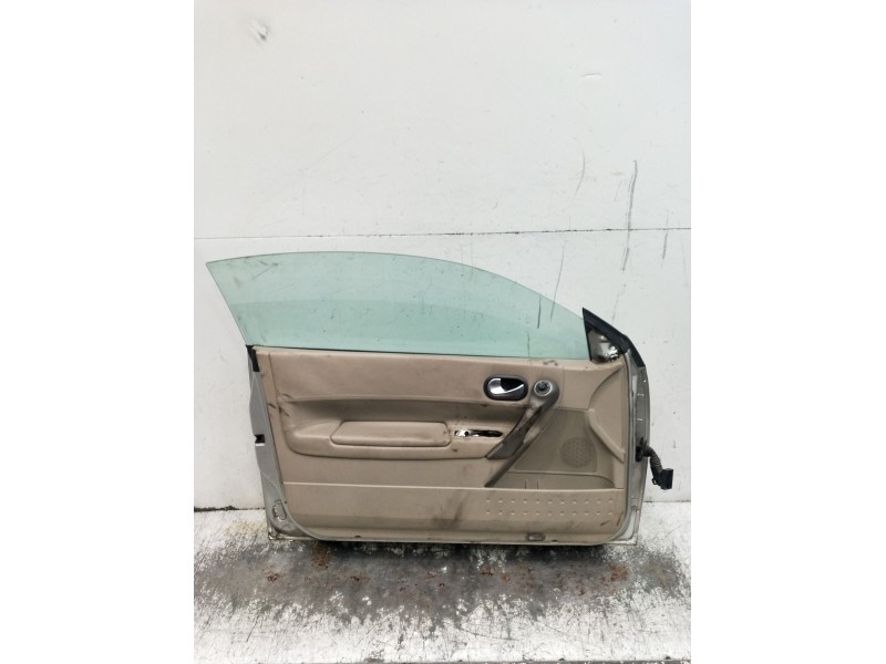 Recambio de puerta delantera izquierda para renault megane ii coupé-cabriolet (em0/1_) 1.9 dci referencia OEM IAM VER FOTOS 2P 1