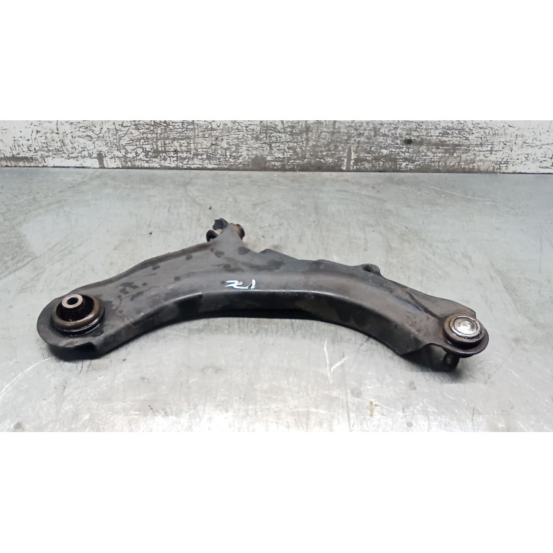 Recambio de brazo suspension inferior delantero izquierdo para renault megane ii coupé-cabriolet (em0/1_) 1.9 dci referencia OEM
