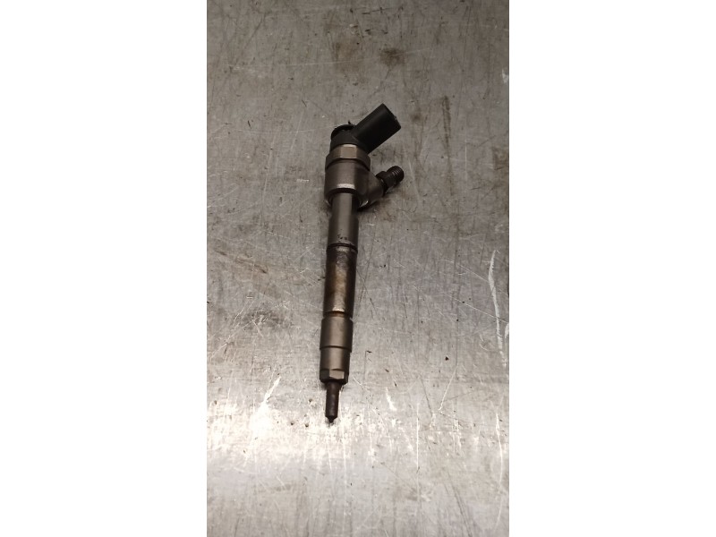 Recambio de inyector para mercedes-benz clase b sports tourer (w245) b 200 cdi (245.208) referencia OEM IAM 0445118167 A64007007
