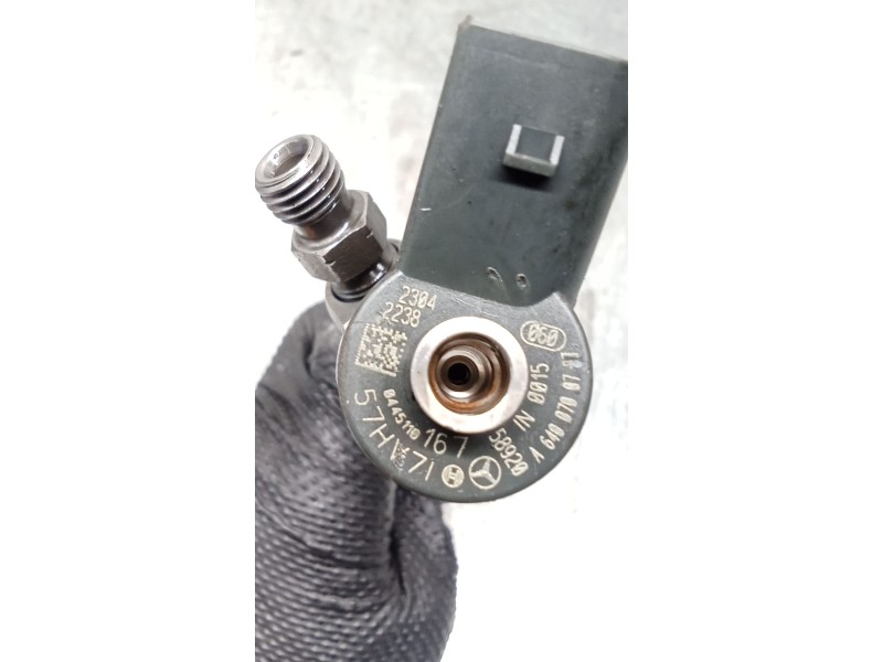 Recambio de inyector para mercedes-benz clase b sports tourer (w245) b 200 cdi (245.208) referencia OEM IAM 0445118167 A64007007